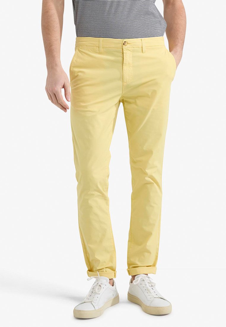 McGregor Chino geel