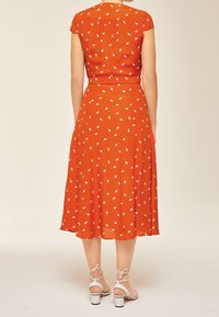 IVY OAK Robe de jour - light red