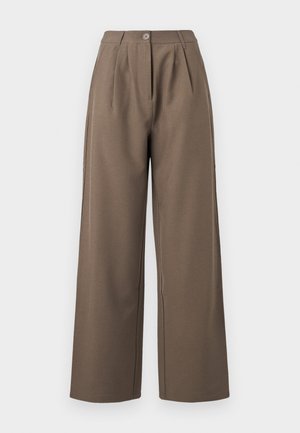 Vide bena bukser i en dæmpet brun farve med høj talje, frontfolder og en enkelt knaplukning. Glat tekstur og skræddersyet design.