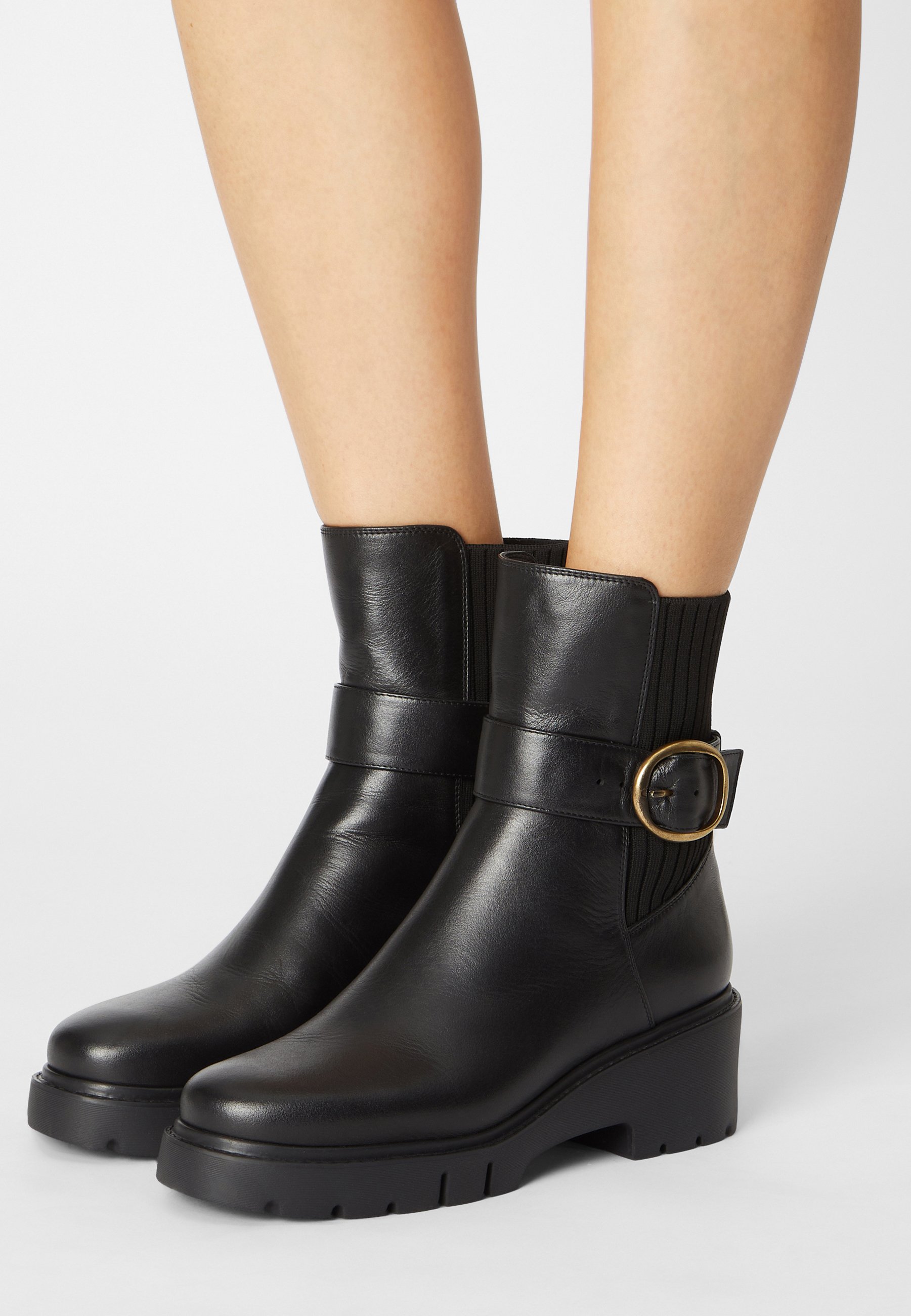unisa ankle boots