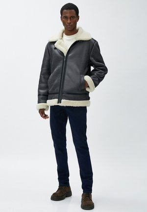 Chaqueta de cuero sintético - black