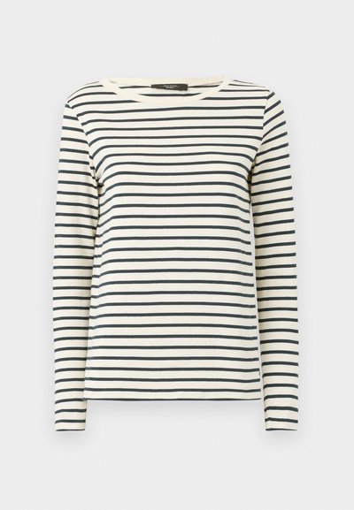 Camisa de manga larga a rayas de tejido suave, con rayas horizontales en azul marino y crema, cuello redondo y un corte relajado.