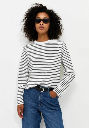 New Look, STRIPED BOXY LONG SLEEVE - Long-sleeved top - white pattern