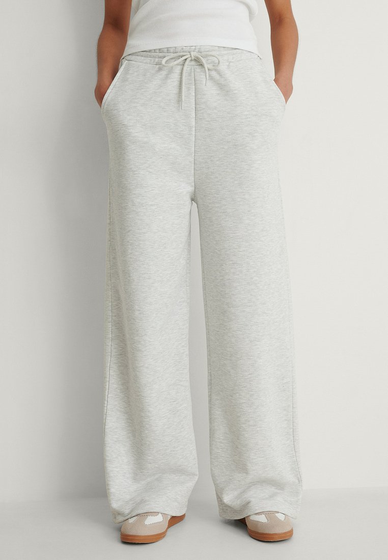 NA-KD STRAIGHT LEG SWEATPANTS 