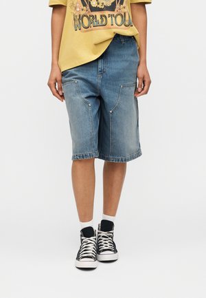 NIXON DOUBLE KNEE SMITH - Pantaloni scurți din denim - blue grind washed