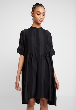 SLFVIOLA OVERSIZE DRESS - Košilové šaty - black