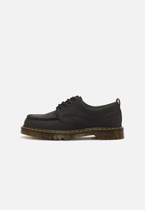 Dr. Martens LOWELL UNISEX - Chaussures à lacets - black crazy horse