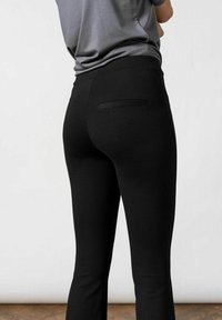 RESIDUS LOU  - Broek - black