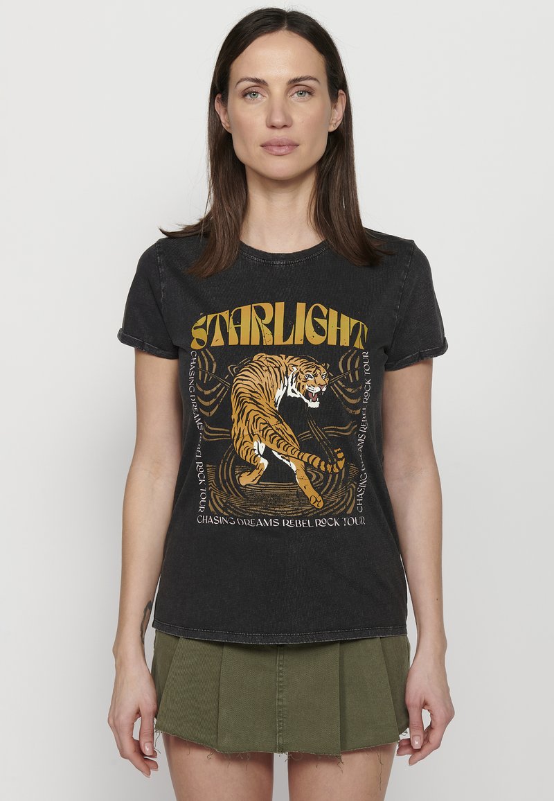 Koroshi SHORT SLEEVE - Apdrukāts T-krekls - black