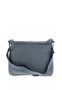 Sac messager en nylon gris avec une surface texturée, fermeture éclair et bandoulière réglable. Présente une forme plate et rectangulaire.