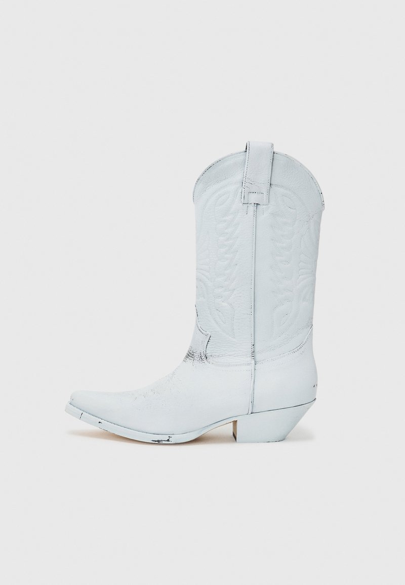 MM6 Maison Margiela Kovboju/motociklistu tipa zābaki - black/white