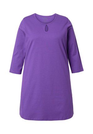 Lila Baumwoll-Tunika mit dreiviertellangen Ärmeln, Rundhalsausschnitt und dekorativem Schlüsselloch-Detail in der Mitte vorne.