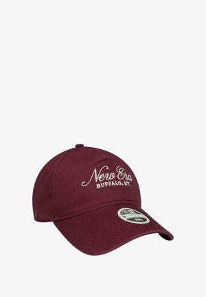 Bordeauxrotes Baseballcap mit gesticktem "New Era"-Logo und "Buffalo, NY". Mit einem gebogenen Schirm und verstellbarem Riemen auf der Rückseite. Aus Baumwollmaterial.