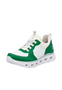 Grüner und weißer Sportschuh mit glattem Obermaterial, perforierter Zehenbox, elastischen Schnürsenkeln und dicker weißer Sohle mit Luftpolstern.