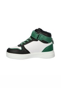 Hoogtop sneakers van zwart, wit en groen synthetisch leer, met een gevoerde schacht, groene veters en een klittenbandsluiting. Getextureerde zool.