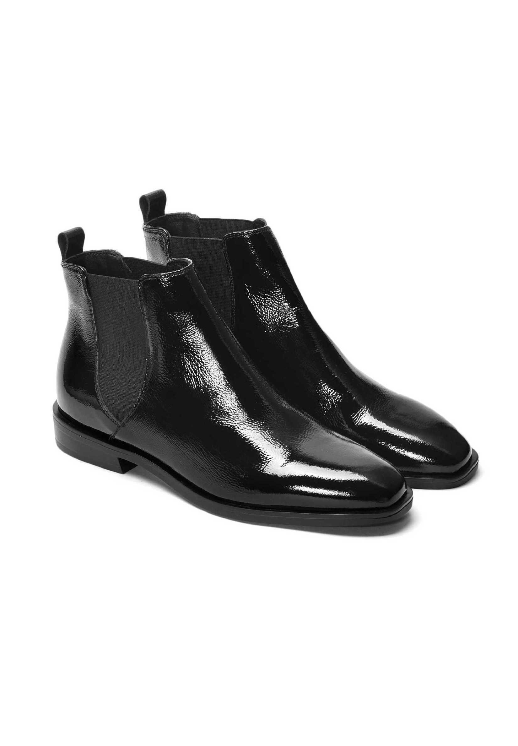 black alida leather boot
