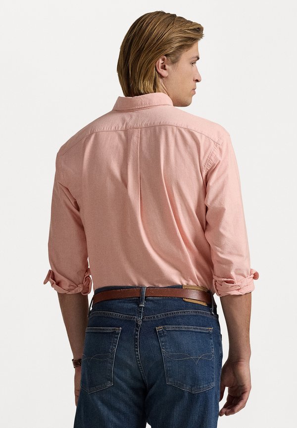 THE ICONIC OXFORD SHIRT - Shirt - kona orange3