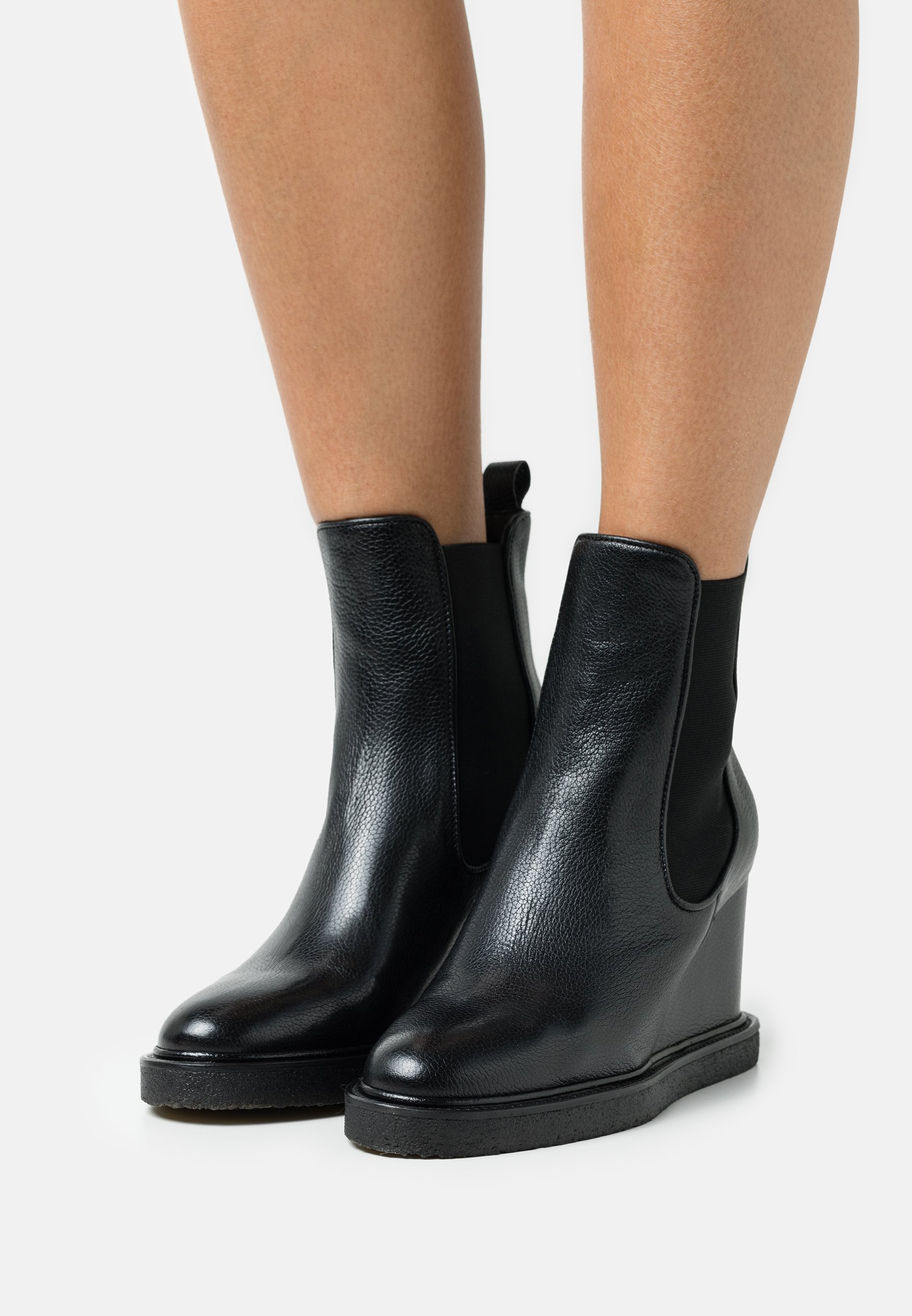 Billi Bi Wedge Ankle Boots - black 