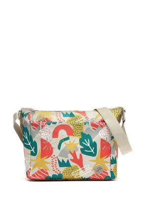 Crossbody taske med justerbar beige rem, farverigt abstrakt blad- og formmønster, lynlåslomme foran og cirkulært mærkepatch.