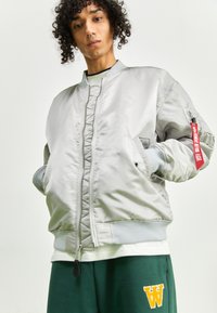 Alpha Industries - MA-1 CS - Bomberjacks - pastel grey Miniatuurafbeelding 1