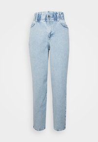 Ljusblå denimjeans med hög midja, femficksdesign och avsmalnande ben. Tyget har en texturerad yta med subtila blekningseffekter.