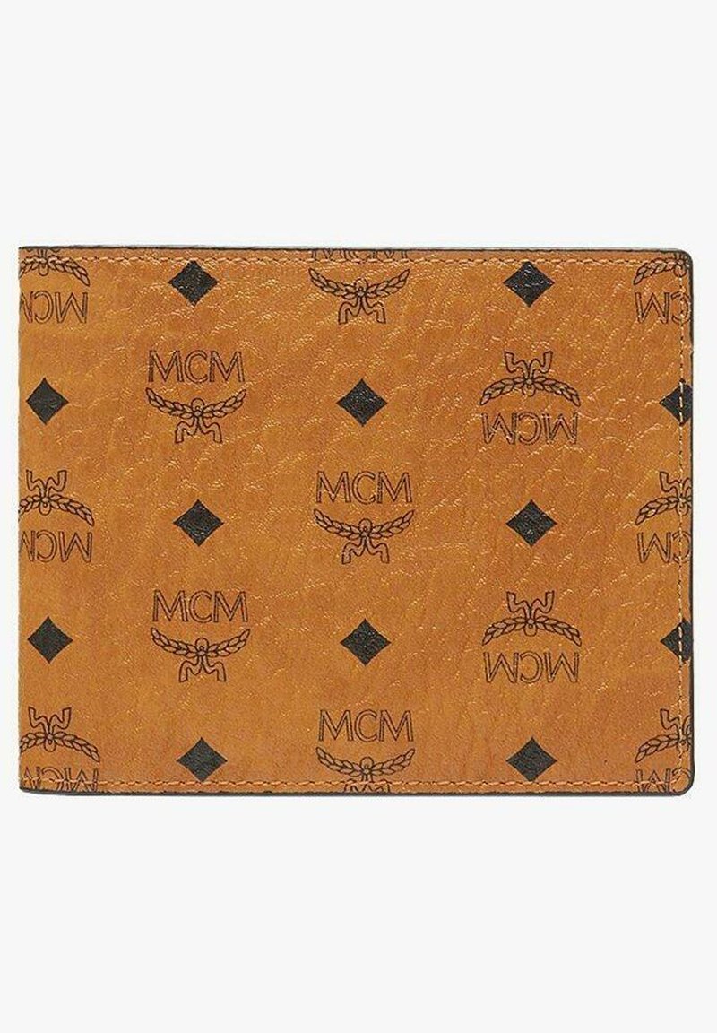 Portefeuille en cuir marron avec des logos MCM noirs en relief et des motifs en diamant, avec une finition texturée et des bords surpiqués.