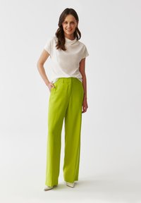 TATUUM HAIDIKA - Blůza - off white