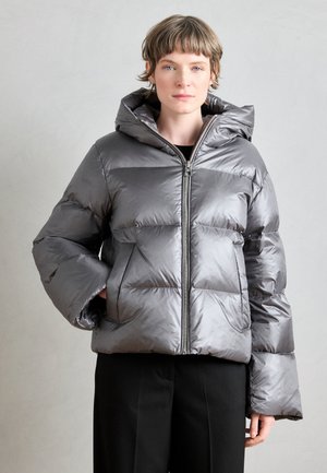 JACKET SHINY WITH HOOD WIDER SLEEVES - Sulejope - castlerock