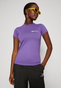 Karl Lagerfeld Jeans LOGO SLIM-FIT - Základné tričko - ultra violet