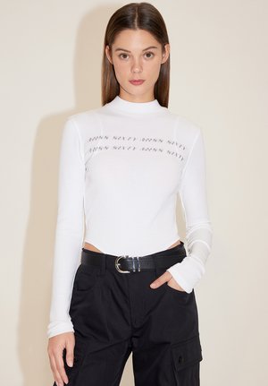 Long sleeved top - white