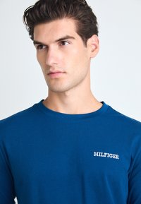 Tommy Hilfiger SET - Nattøj sæt - deep indigo