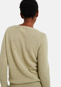 Monoprix MANCHES LONGUES COL BATEAU - Pullover - scout