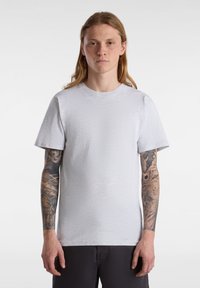 Light gray short-sleeve t-shirt with a round neckline, made of soft cotton fabric, featuring a subtle texture and relaxed fit.