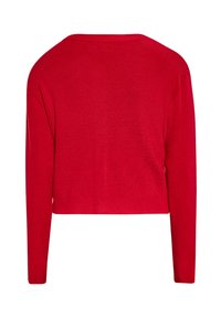 Rode cropped sweater met lange mouwen, geribbelde textuur, brede halslijn en strakke lijnen. Geen zichtbare sluitingen of patronen.
