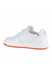 D.A.T.E. COURT - Sneakers basse - white