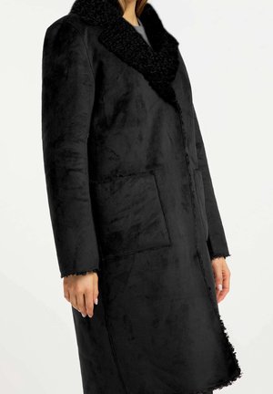 Abrigo corto - black