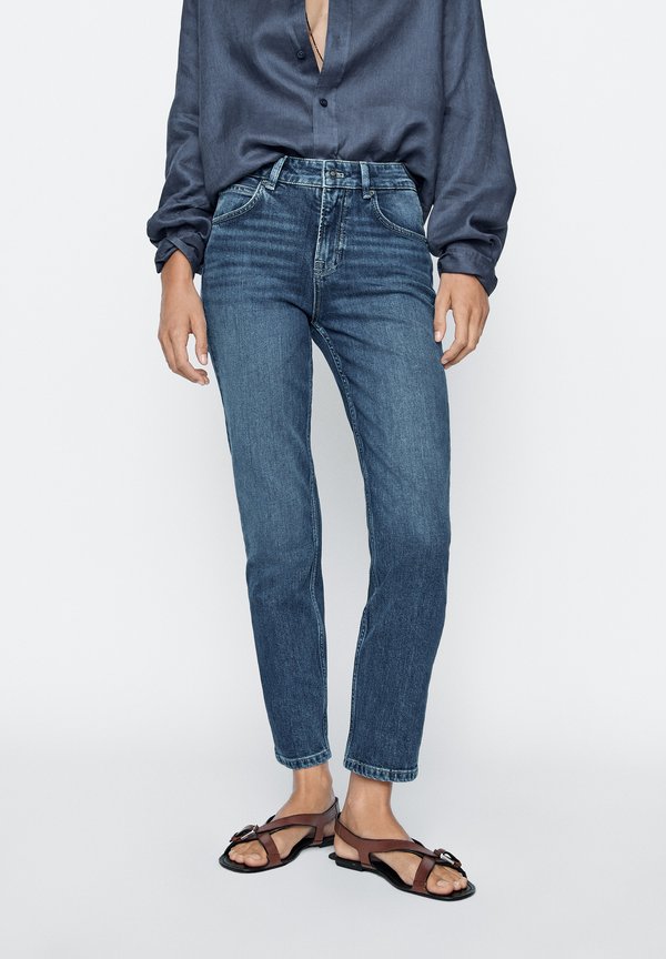 MID-RISE SLIM FIT - Jeans Slim Fit