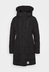 Schwarze Puffjacke mit einer gesteppten Kapuze, langen Ärmeln und seitlichen Taschen. Verfügt über einen durchgehenden Reißverschluss vorne und ein Logo-Patch am Saum.