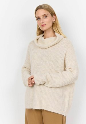 Pull en beige à col bénitier avec une texture côtelée, des manches longues, une coupe décontractée et un tissu doux et duveteux. Design minimaliste, idéal pour le superposition.