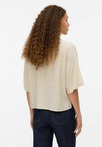 Vero Moda VMTHEA - Overhemdblouse - moonbeam
