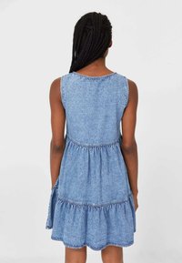 Stradivarius Farkkumekko - light blue