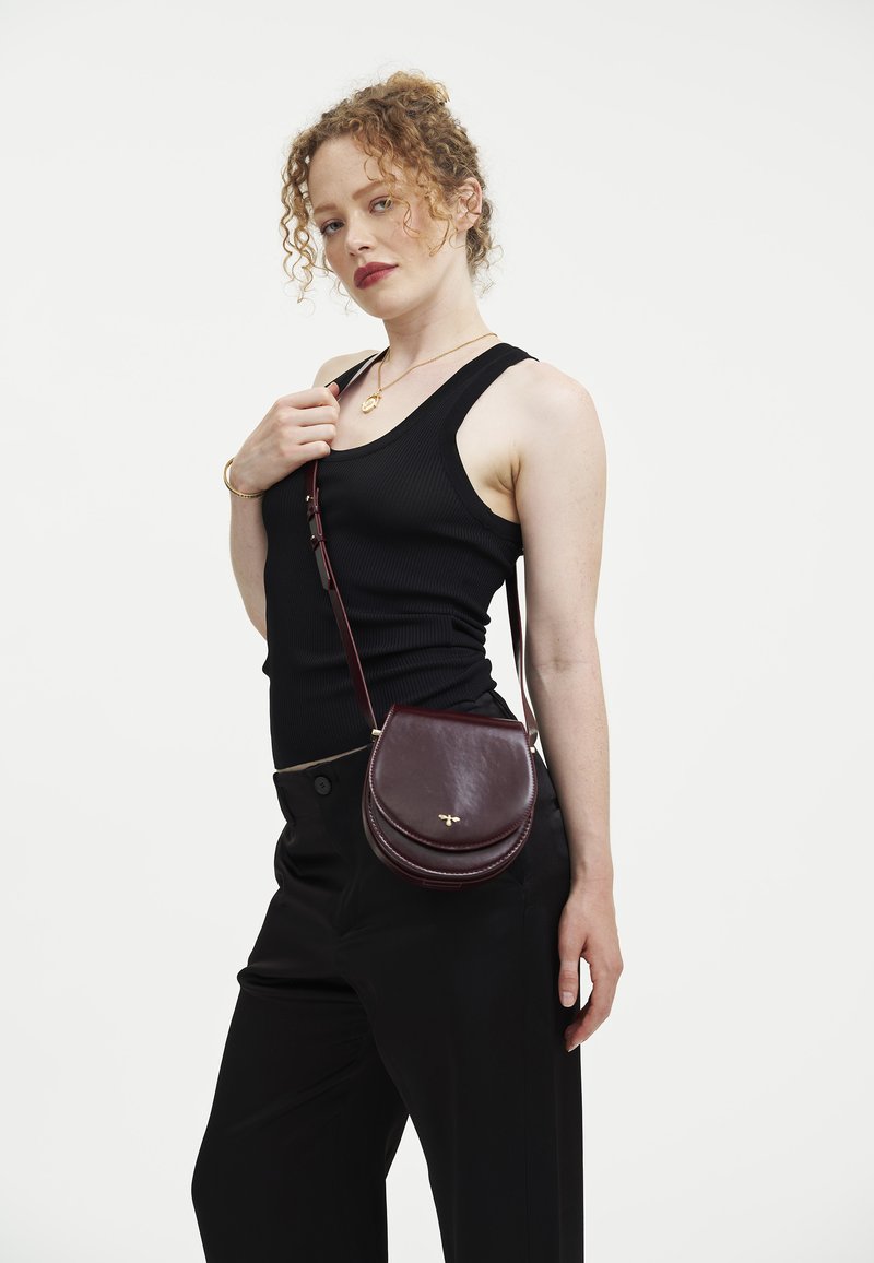 FABLE ENGLAND Cross body bag - cherry