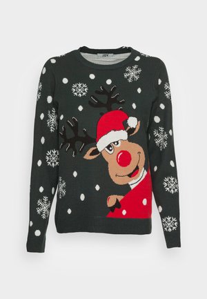 Dunkelgrüner Strickpullover mit einem Rentier mit einer roten Nase, das einen roten Weihnachtsmann-Hut trägt, umgeben von weißen Schneeflocken und Punkten.