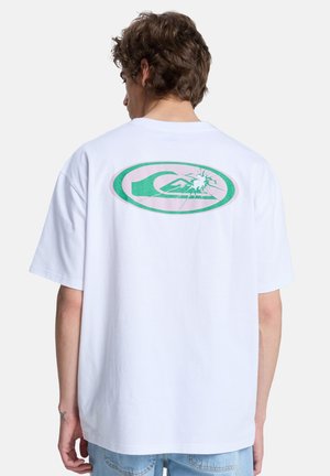 - T-shirt z nadrukiem