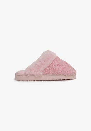 Ysabel Mora, ZAPATILLAS DE CASA DE PELO SUAVE ROSA - Pantuflas - rosa