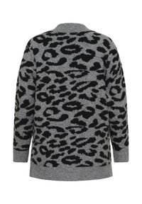 Grauer Pullover mit schwarzem Leopardenmuster, langen Ärmeln und lockerer Passform. Hergestellt aus weichem Material mit gerippten Bündchen und Saum.