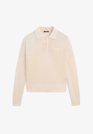Lysebeige langærmet strikket polo-sweater med ribstrikkede ærmeafslutninger og kant, treknaps-åbning samt lille brystlomme med knap.
