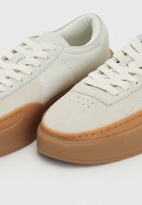 Lacoste AURA CLUB - Αθλητικά παπούτσια - off white