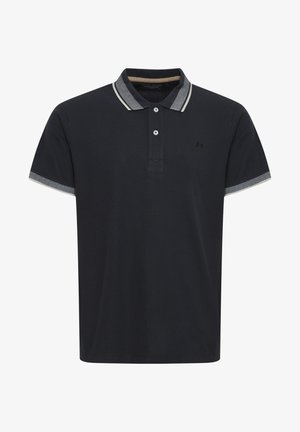 Tengerészkék pamut póló, bordázott gallérral és mandzsettákkal, kontrasztos csíkokkal, elöl pedig két gombbal.