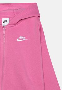 Nike Sportswear SPORTSWEAR CLUB FLEECE - Zip-up sweatshirt - magic flamingo/white
